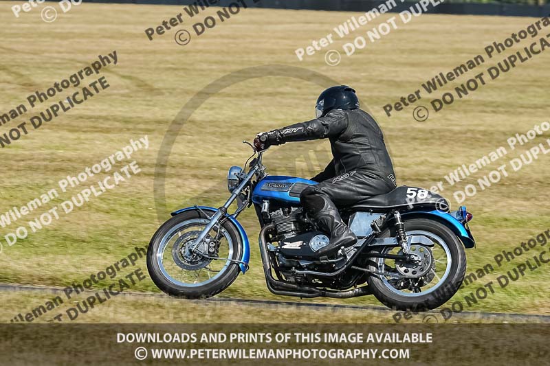 cadwell park;cadwell park photographs;cadwell trackday photographs;enduro digital images;event digital images;eventdigitalimages;peter wileman photography;racing digital images;trackday digital images;trackday photos